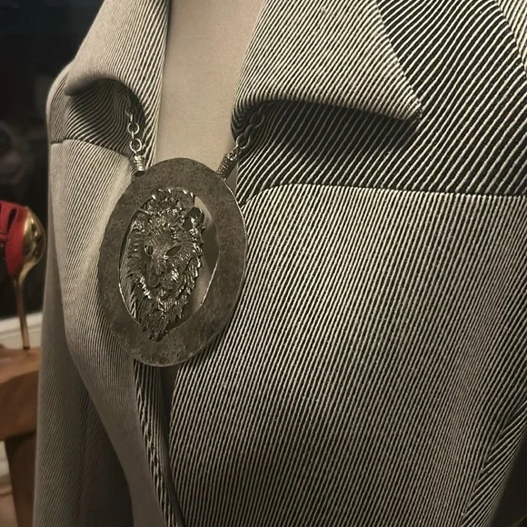 Elegant Silver Lion Medallion Necklace